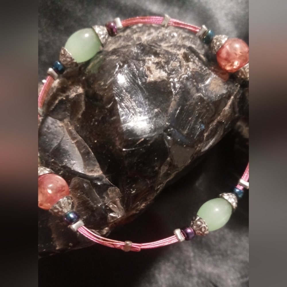 Hand made natural stone and wire with beads . Earrings & Bracelet - Picture 3 of 5